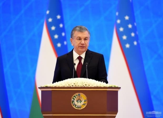 Шавкат Мирзиёев: "Чегараларни 20 йил ёпиб олганимиз учун транзит йўналишларини бой бердик"