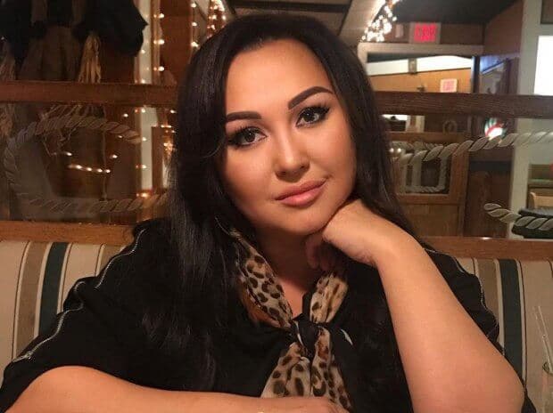 Собиқ «Сетора»чи Феруза Instagram’да гуруҳнинг афсонавий хит қўшиғини куйлаб берди (видео)