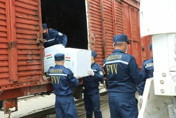 Ўзбекистон Тожикистонга ун ва антисептиклардан иборат 18 вагон гуманитар ёрдам юборди