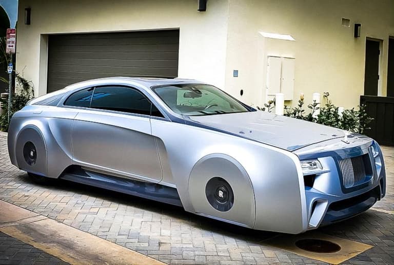 Jastin Biberning «suzuvchi» Rolls-Royce’si (foto, video)