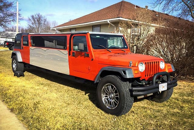 АҚШда жуда узун ва ғалати Jeep Wrangler аукционга қўйилди (фото)