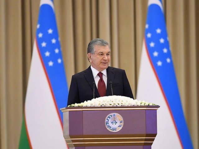 «Авваллари бирор оила ажрашса, дув-дув гап бўларди, бутун маҳалла оёққа турарди» – Шавкат Мирзиёев