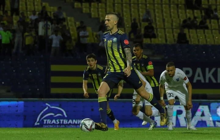 «O‘zbekiston futbol klublarini tarqatib yuborish tarafdoriman»