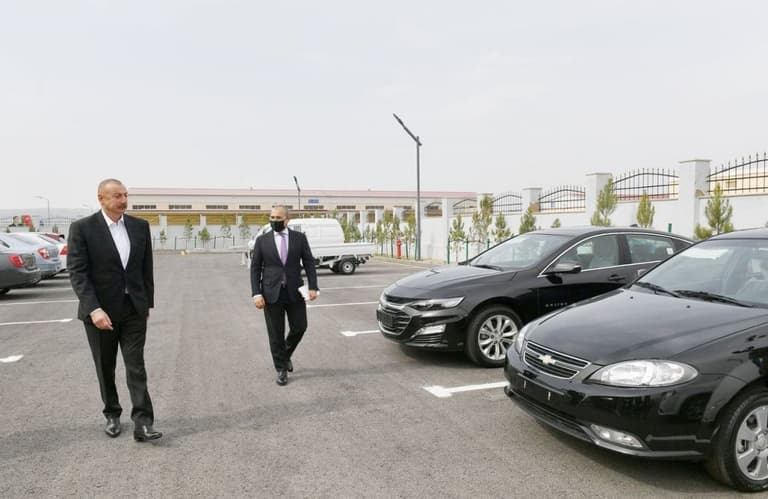 Ozarbayjonda ham UzAuto Motors avtomobillarini yig‘ish yo‘lga qo‘yiladi