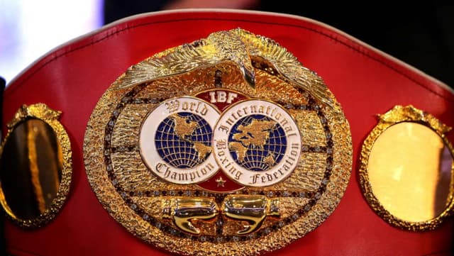 Профессионал боксда IBF рейтинги янгиланди. Ўзбек боксчлари қайси ўринларни эгаллаб турибди?