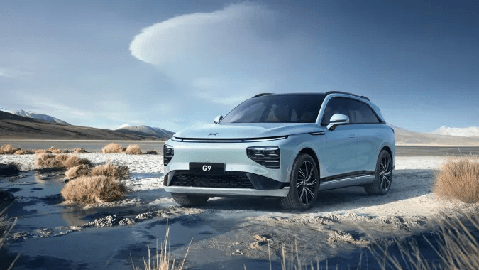 Teslaning raqobatchisi eng tez quvvatlanuvchi elektromobil chiqardi