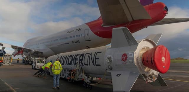 Британиядан учирилган Virgin Orbit ракетаси орбитага чиқа олмади