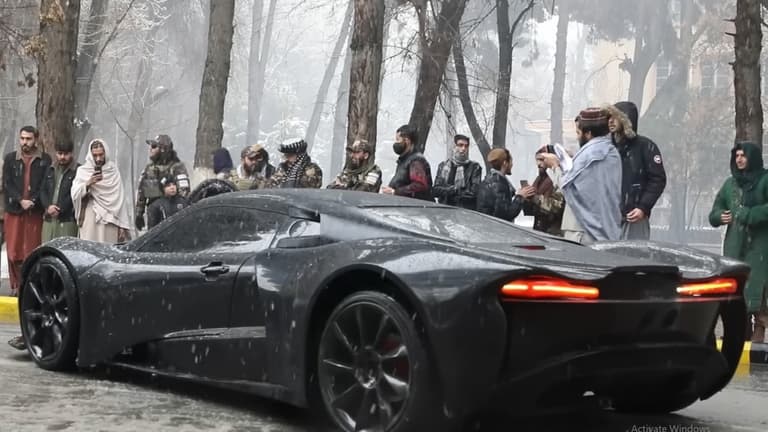 «Tolibon» Afg‘onistonning birinchi milliy superkarini namoyish qildi (video)
