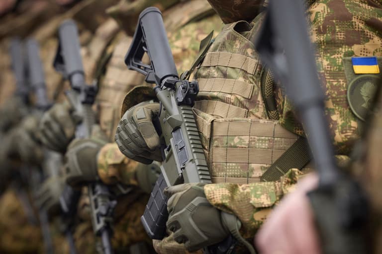 Ukraina prezidenti ofisi qarshi hujum boshlanganini ma’lum qildi