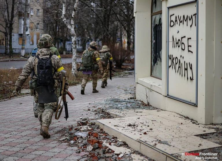 Baxmutdagi vaziyat: Ukraina kuchlari oldinga siljiyotgani ma’lum qilindi