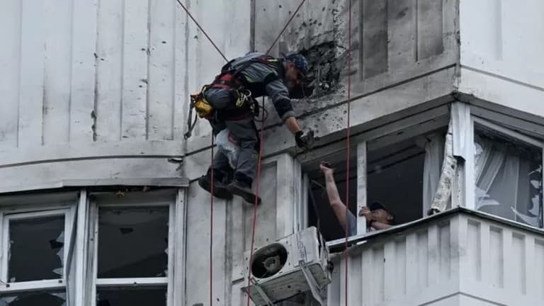 Moskvaga navbatdagi dronlar hujumi. Soʻnggi ma'lumotlar (foto, video)
