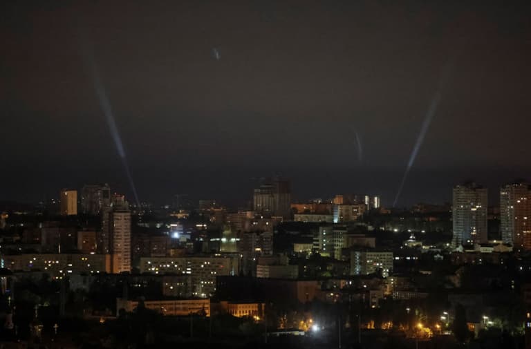Ukrainada urushning 460-kuni: Kiyevga bir kunda ikki bor hujum va Donbassdagi dronlar (foto)
