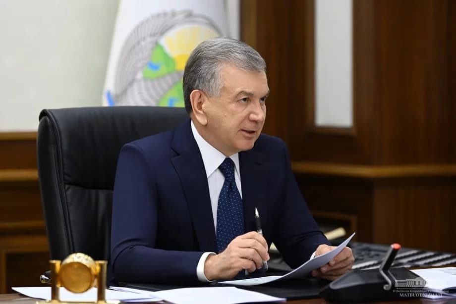 Президент ер участкалари бўйича янги фармонни имзолади