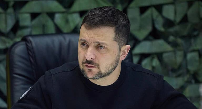 Зеленский Ғарб қўшинларини Украинага юборишни муҳокама қилмоқчи