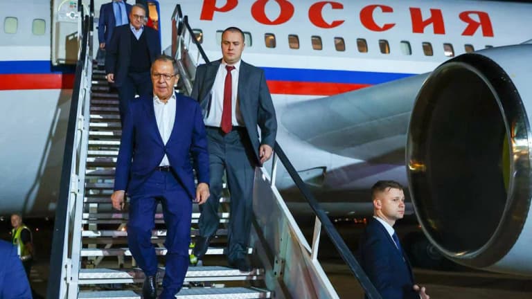 Бразилия Россиянинг самолётига ёнилғи қуйишдан бош тортди