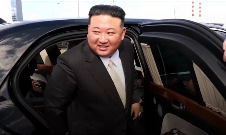 Vladimir Putin Kim Chen Inga limuzin sovg‘a qildi