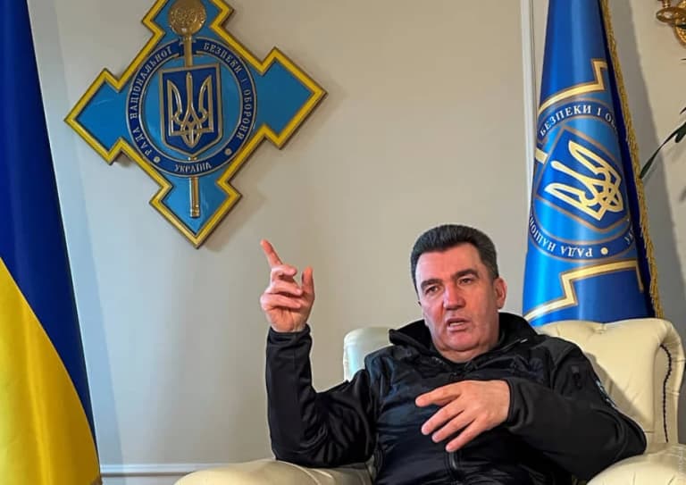 Zelenskiy xavfsizlik bo‘yicha yirik amaldorni ishdan oldi