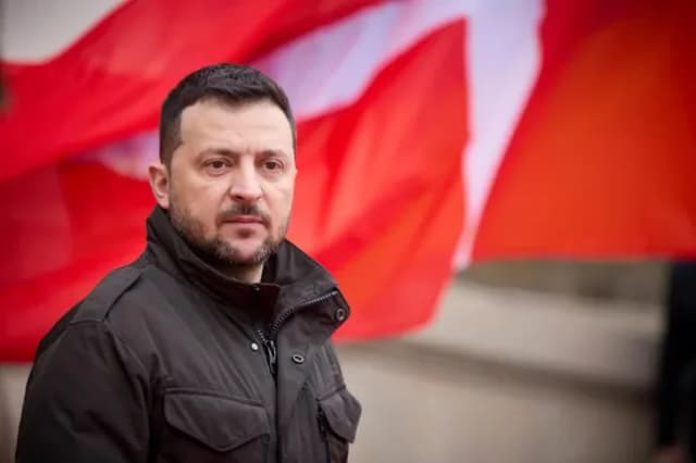 Песков президенти яҳудий бўлган Украина террорчиларга қандай алоқадор бўлиши мумкинлиги ҳақида нималар деди?