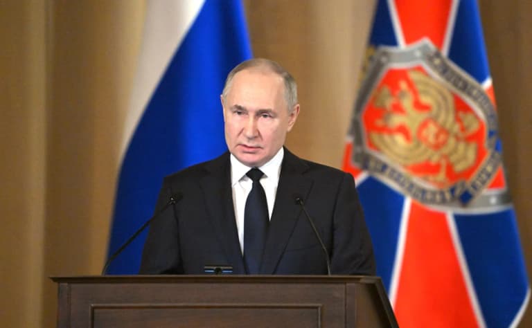 Putin «FSB»ga «Rossiya xoinlarini» aniqlashni buyurdi