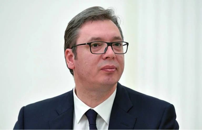 Serbiya prezidenti: “G‘arb Putinni mag‘lub etishga urinib, har tomonlama harbiylashmoqda”