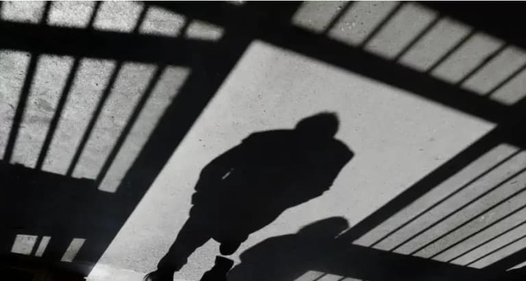 Rossiyada shartnoma asosida xizmat qilayotganlar jinoiy jazodan ozod etilishi mumkin