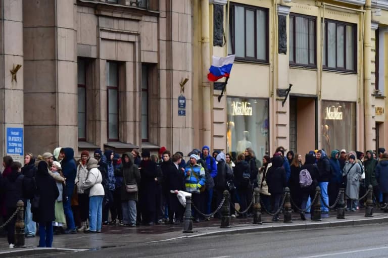 Rossiyadagi prezidentlik saylovida 75 kishi hibsga olindi