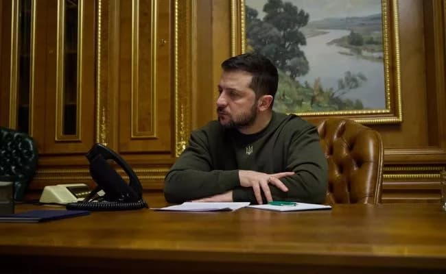 Zelenskiy: “Agar snaryadlar yetarli bo‘lmasa, Ukraina Rossiya hujumini qaytara olmaydi”