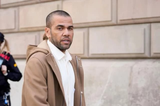 Dani Alves qanday qilib 1 million yevroni garovga qo‘ygani ma’lum bo‘ldi