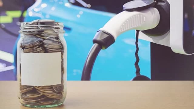 Экспертлар: электромобиллар арзонлашиб кетади