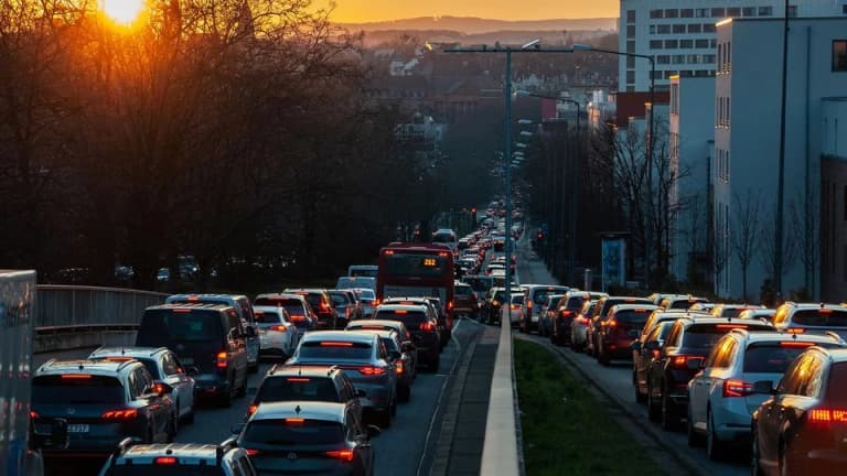 Тадқиқот: транспорт шовқини стресс ва безовталикни кучайтиради