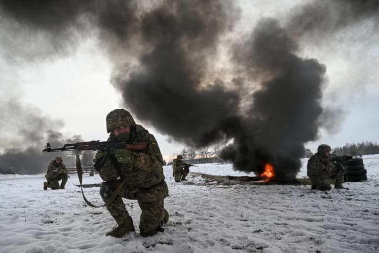 НАТО давлатлари Украинадаги урушни тугатиш сценарийларини муҳокама қилмоқда