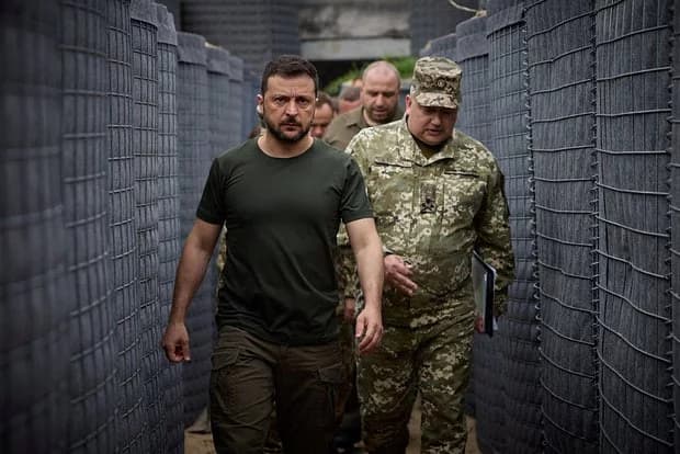 Зеленский: “Россия босиб олган барча ҳудудларни қайтаришга кучимиз етмайди”