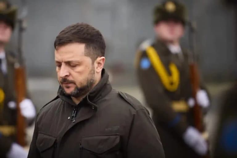 Ukraina prezidenti Zelenskiy qiyin tanlov qarshisida qolmoqda...