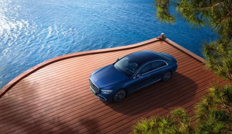 Mercedes-Benz начал продажи нового С-Класс 2025
