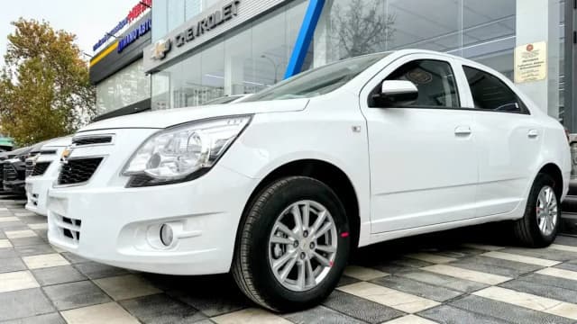 UzAuto Cobalt için sözleşmeleri açmıyor