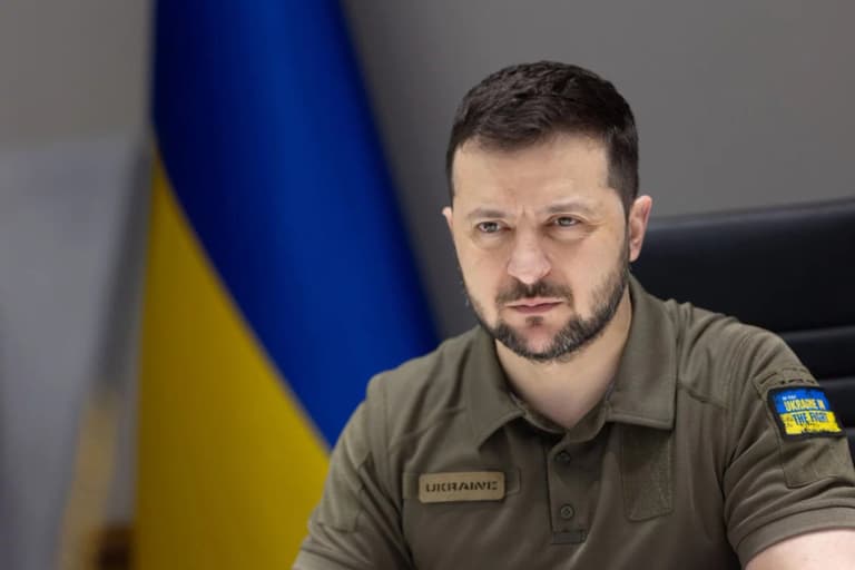 Олий Рада депутати: Зеленский музокараларни бузишга ҳаракат қилади