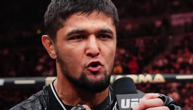 Нурсултон Рўзибоев ўзбек жангчиларини Octagon лигасини бойкот қилишга чақирди