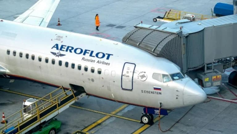 Uçağa binmesine izin verilmeyen öğrenci Aeroflot'tan tazminat talep etti