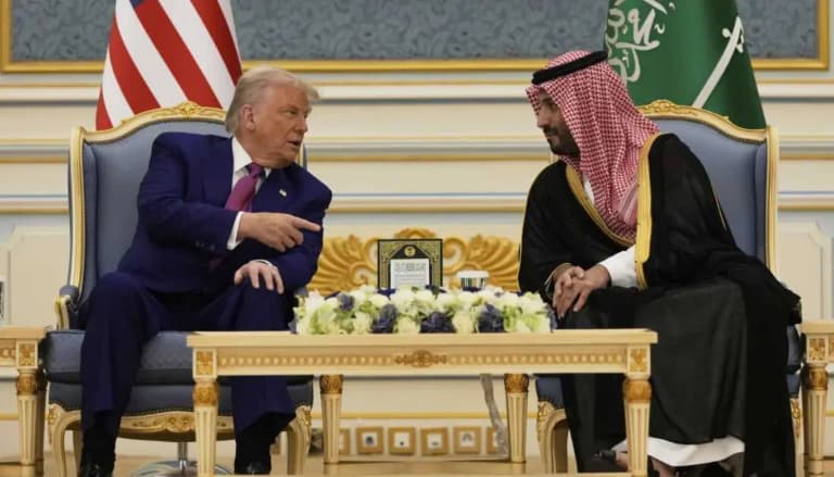 Donald Trump Suriye'ye yönelik yaptırımların kaldırılmasını istiyor: "Suriye'nin toparlanmasına izin vereceğiz"