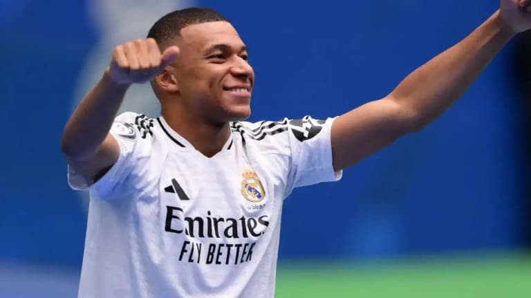 Mbappe, Real Madrid'i fethetti: İlk sezonunun en iyisi!