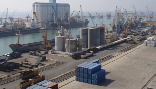 Syria opens a new page in the port sector: expels Russia from the port and hands it over to the UAE