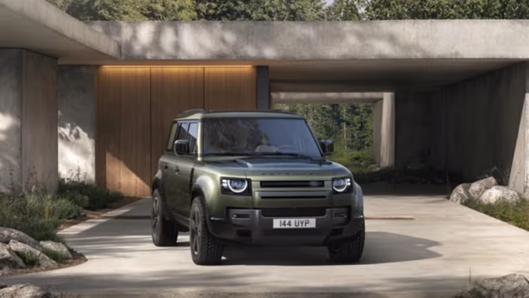 Янги Land Rover Defender тақдим этилди: дизайн ва технология инқилоби!