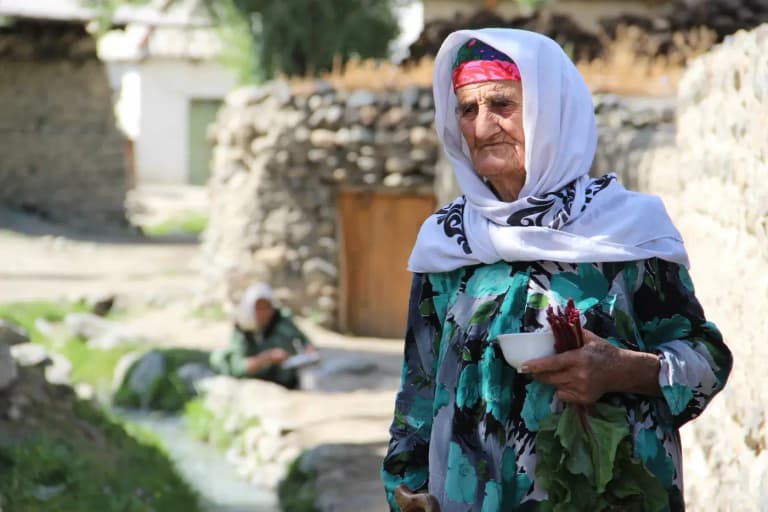 Özbekistanlılar 2024 yılında rekor yaşam süresine ulaştı