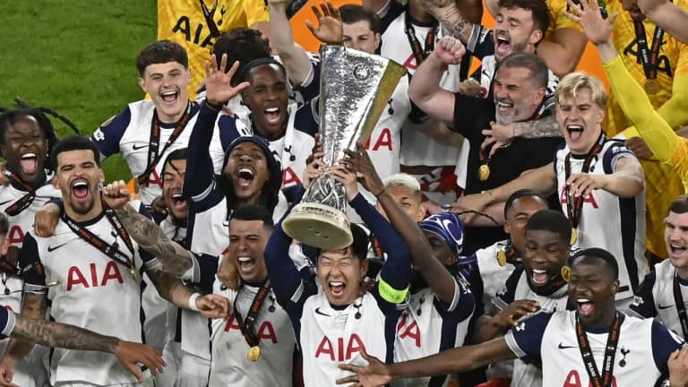"Tottenham" eleştirilere rağmen şampiyonluğu kazandı - Roy Keane'in görüşü