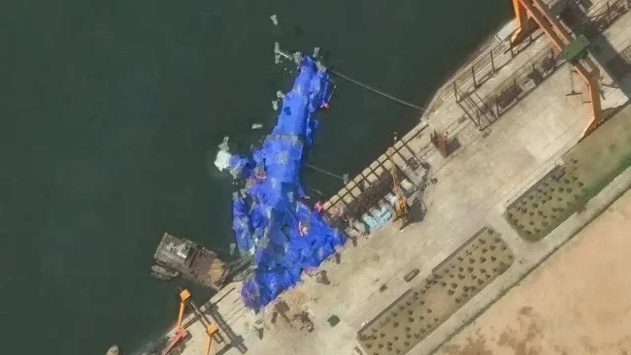 Kim Jong-un'un önünde bir destroyer devrildi - DPRK'de tutuklamalar başladı