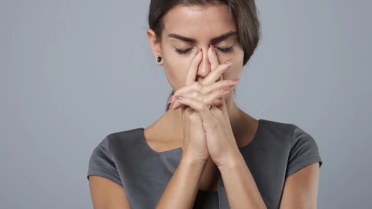 Which products should be avoided to get rid of acne and blemishes?