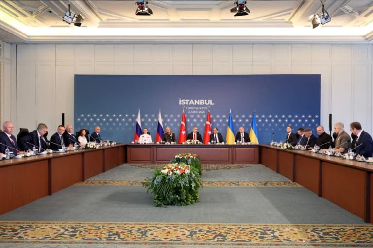Россия ва Украина ўртасидаги сулҳ музокараларида муҳим келишувларга эришилди!