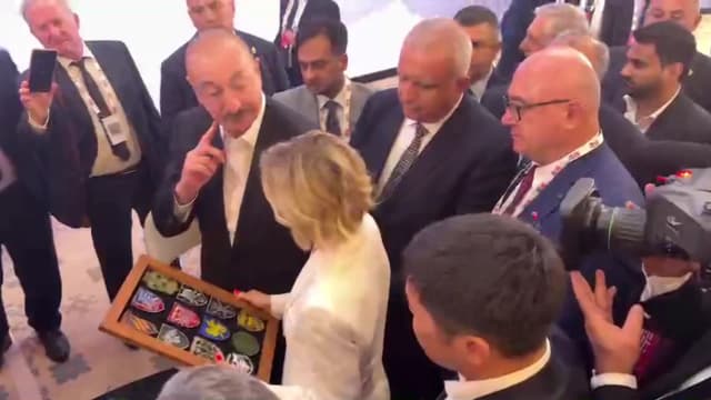Алиев фашистлар чевронини қабул қилди, Украинага мадад сўзларини йўллади