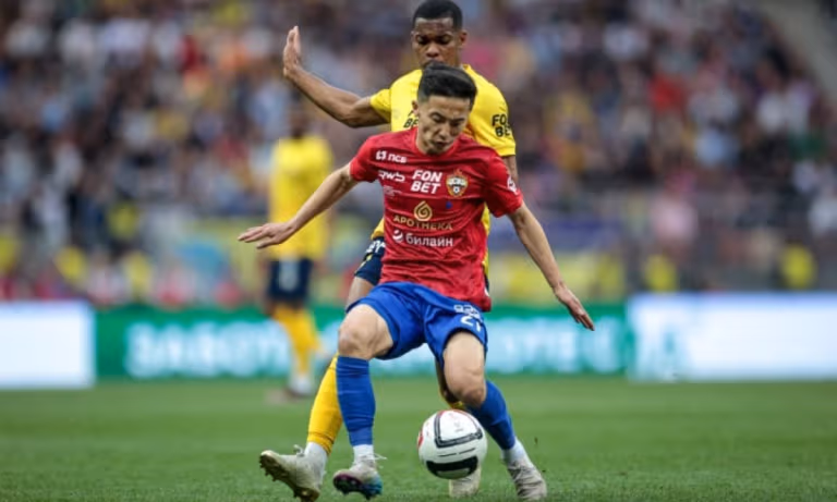 "Basaksehir" or CSKA: Abbasbek Fayzullaev's decision at a crossroads