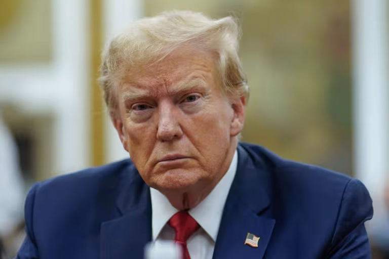 Трамп заявил, что введёт санкции против России в течение 50 дней